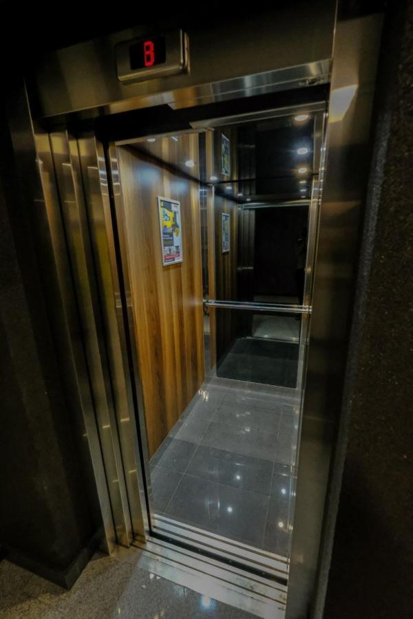 Delux Apartmani Bulevar Szarajevó Kültér fotó