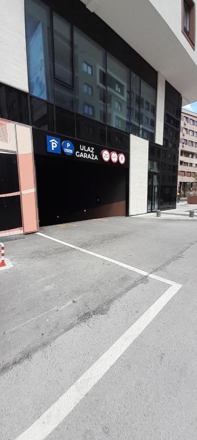 Delux Apartmani Bulevar Szarajevó Kültér fotó