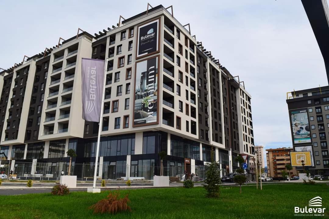 Delux Apartmani Bulevar Szarajevó Kültér fotó